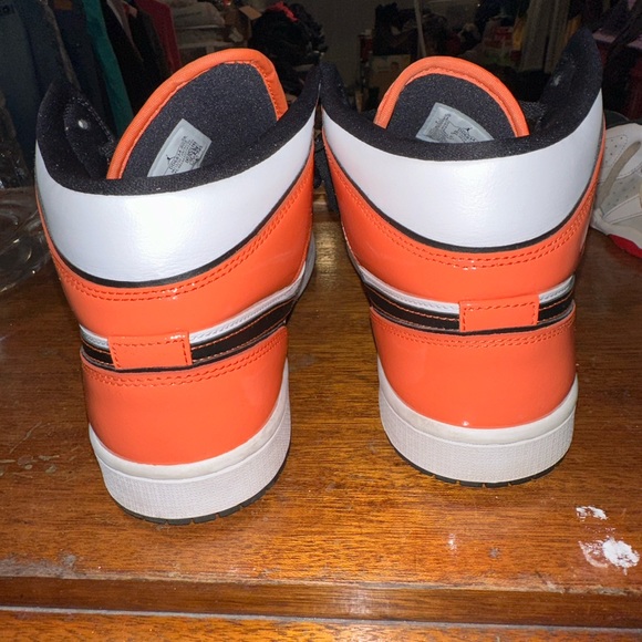 Nike Air Jordan 1 Mid SE Turf Orange 11 Men’s - Picture 5 of 10